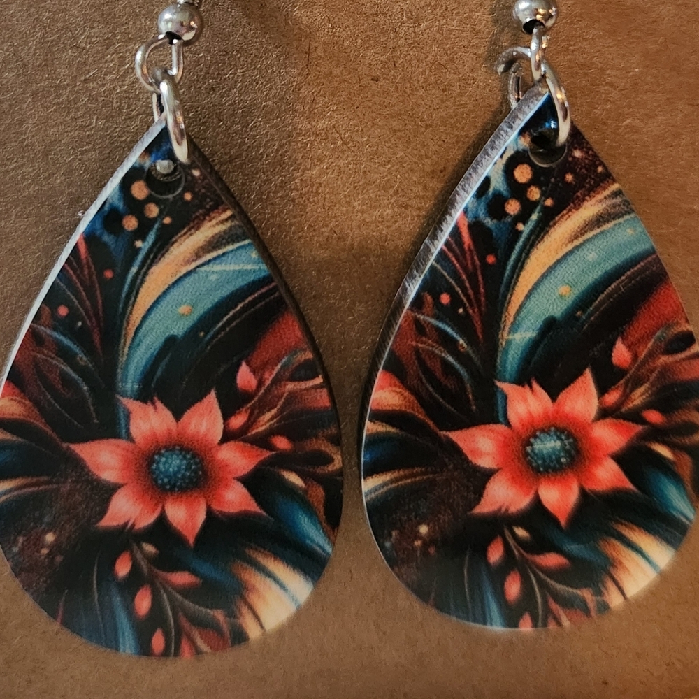 HANDMADE EARRINGS. NWT - Picture 2 of 2